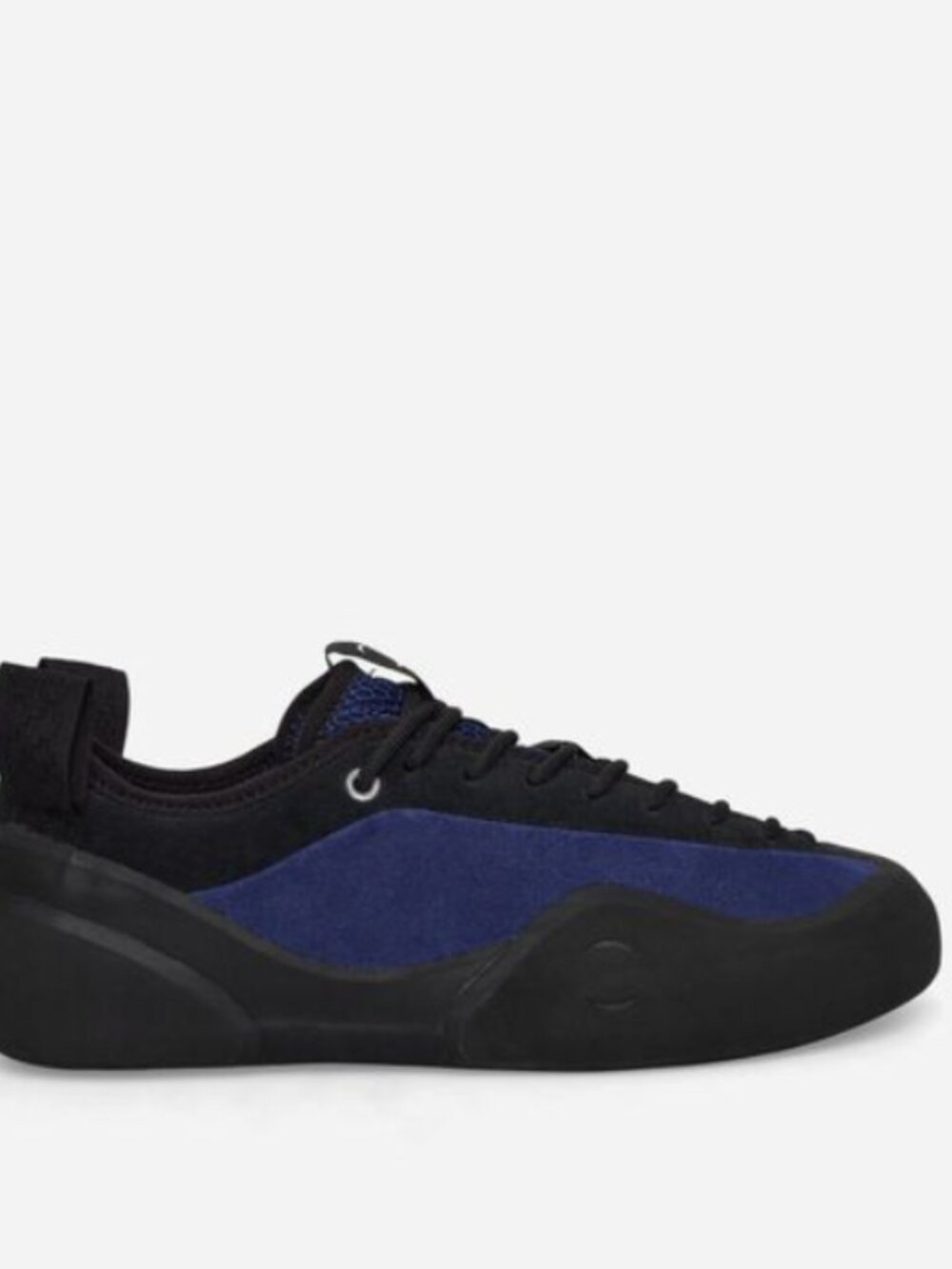 SOLD OUT EVERYWHERE BRAND NEW NEVER WORN VILLAGE PM SNEAKERS IN BLUEPRINT